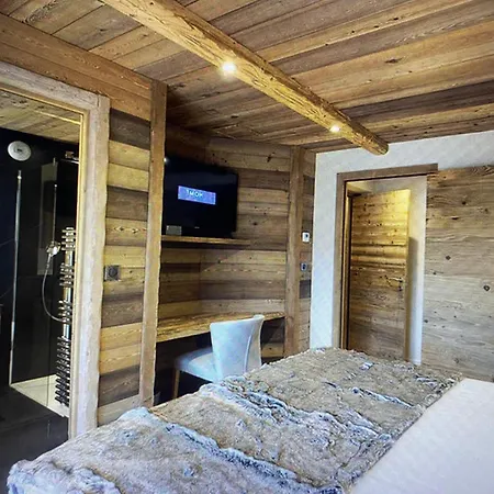 Appt Raffine A La Tania, Spa, Sauna, Ski-in Ski-out Courchevel